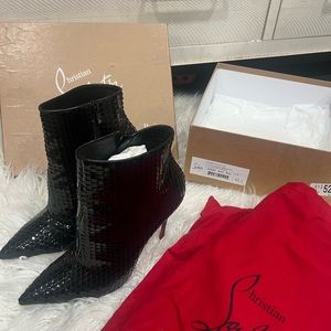 Christian louboutin booty